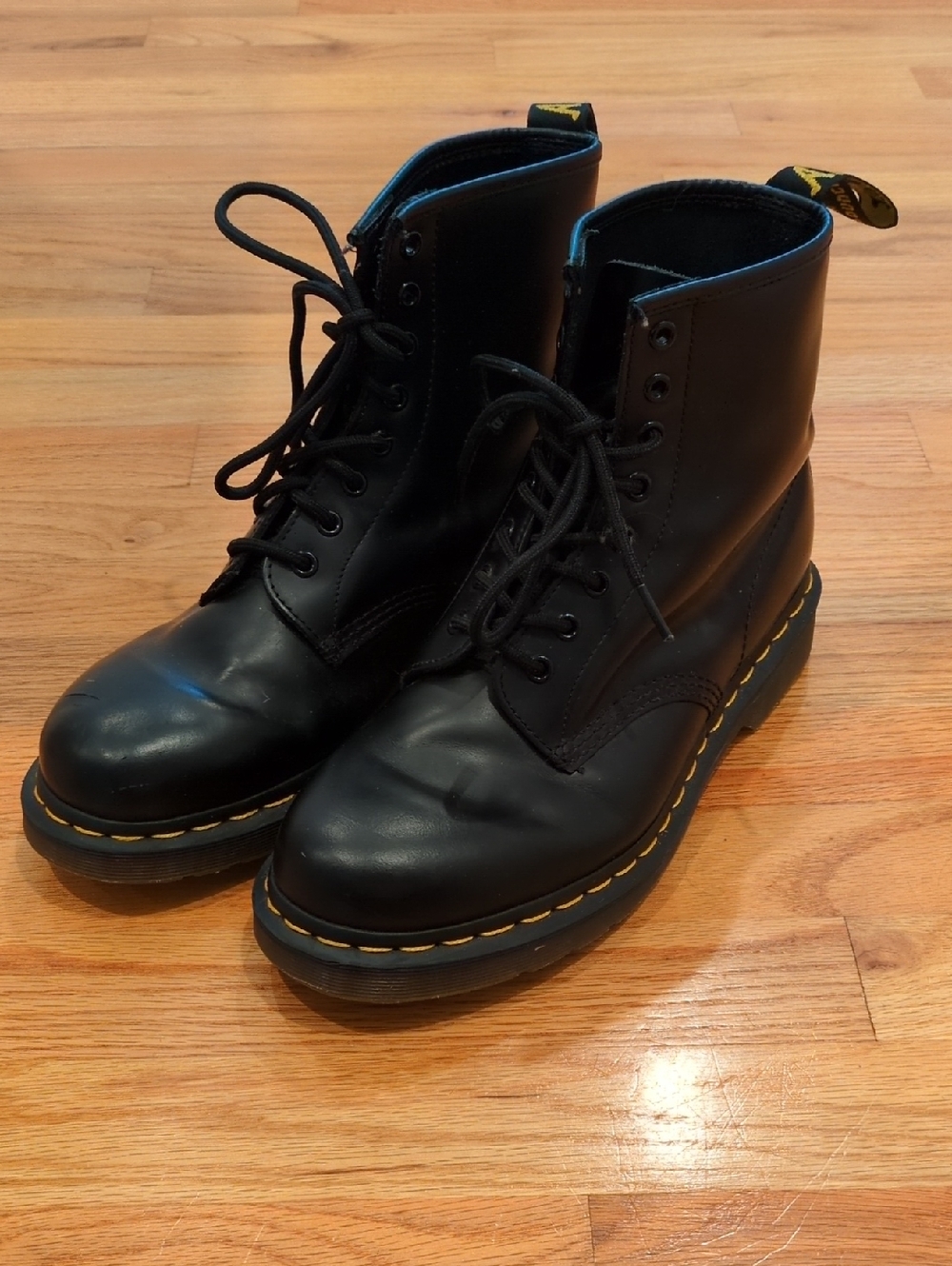 Dr. Marten's 4160 Air Wair Black Men (8) Or Women (10)
